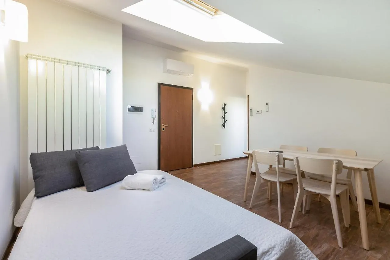 Апартаменты Alessia'S Flat - Affori Милан 0*,